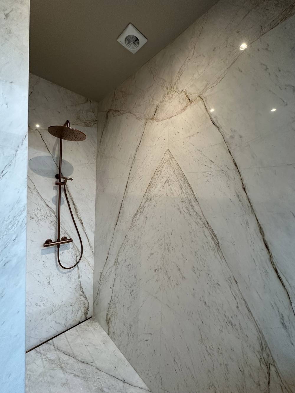 Salle de bain - Votre marbrerie à Seneffe (1)