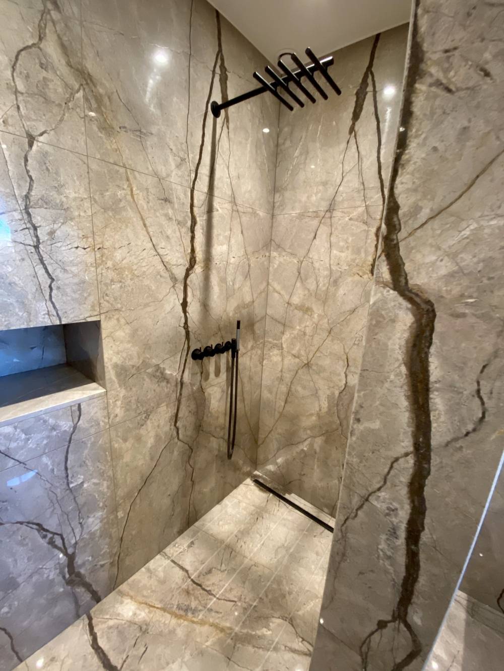 Salle de bain - Votre marbrerie à Seneffe (16)