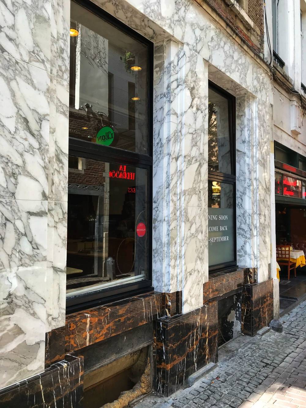Votre marbrerie à Seneffe - Façade (7)